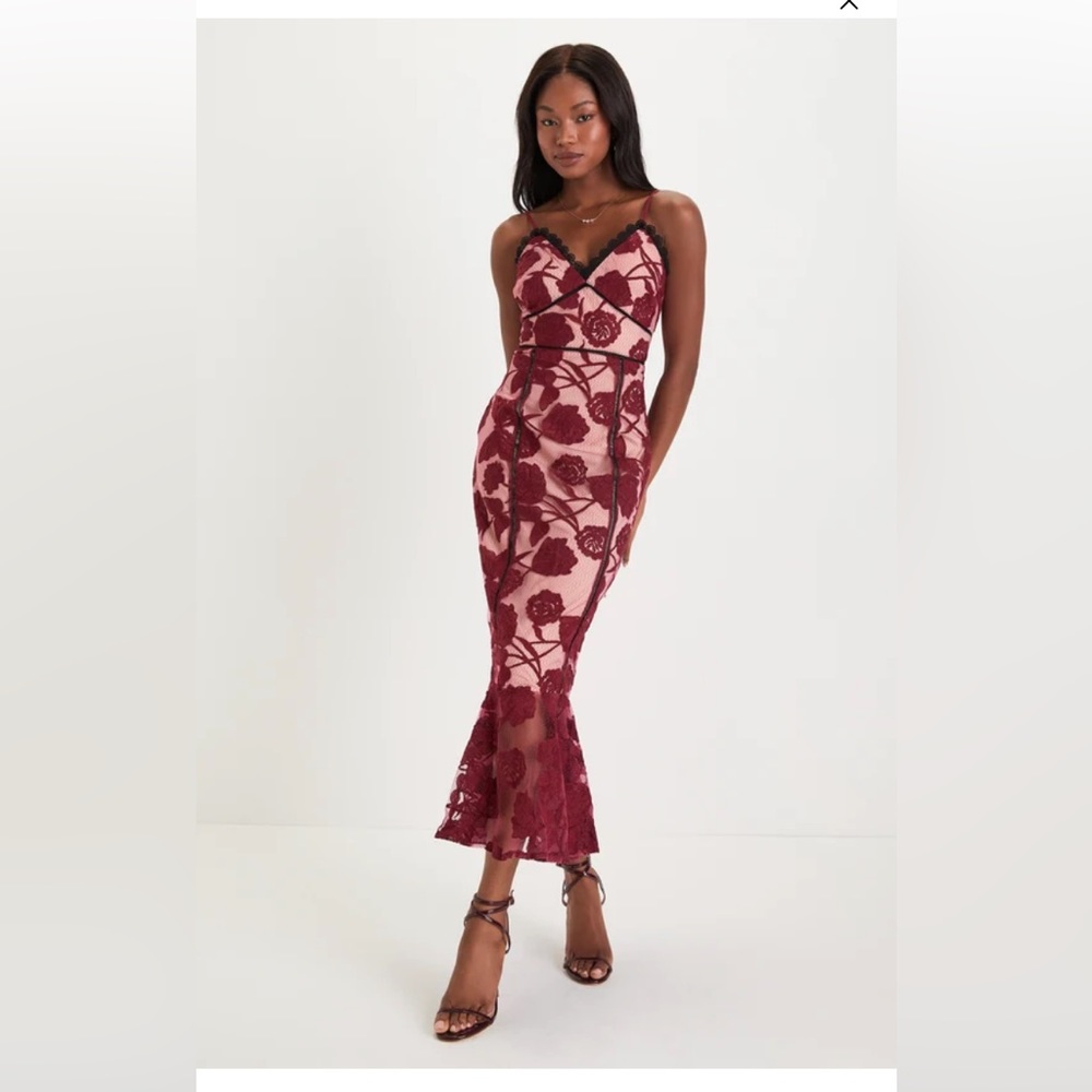 Lulu’s Alluring Dreams Dress